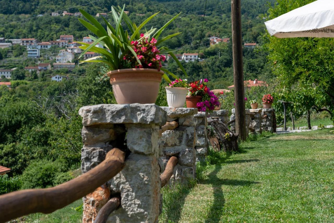 Sea View Apartment With Garden Near Opatija Veprinac Kültér fotó