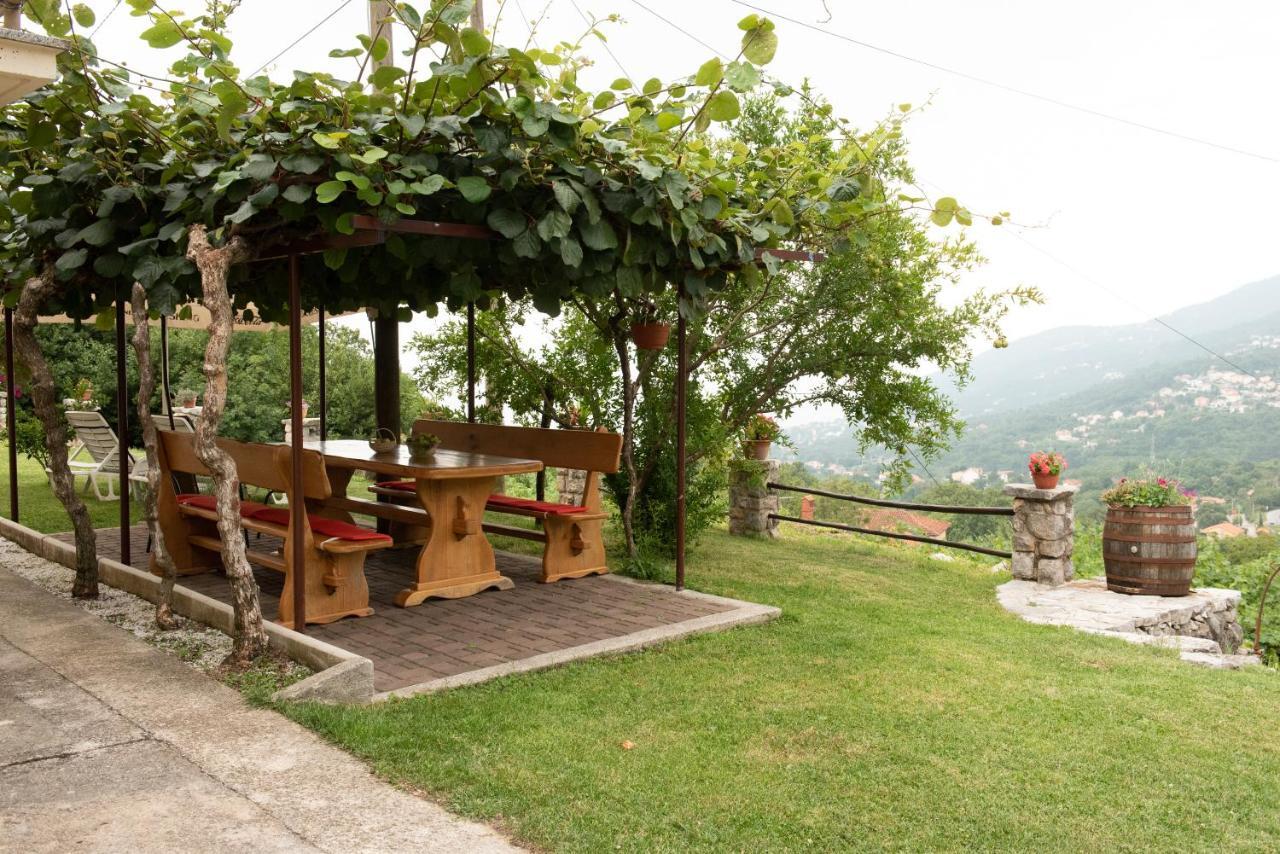 Sea View Apartment With Garden Near Opatija Veprinac Kültér fotó