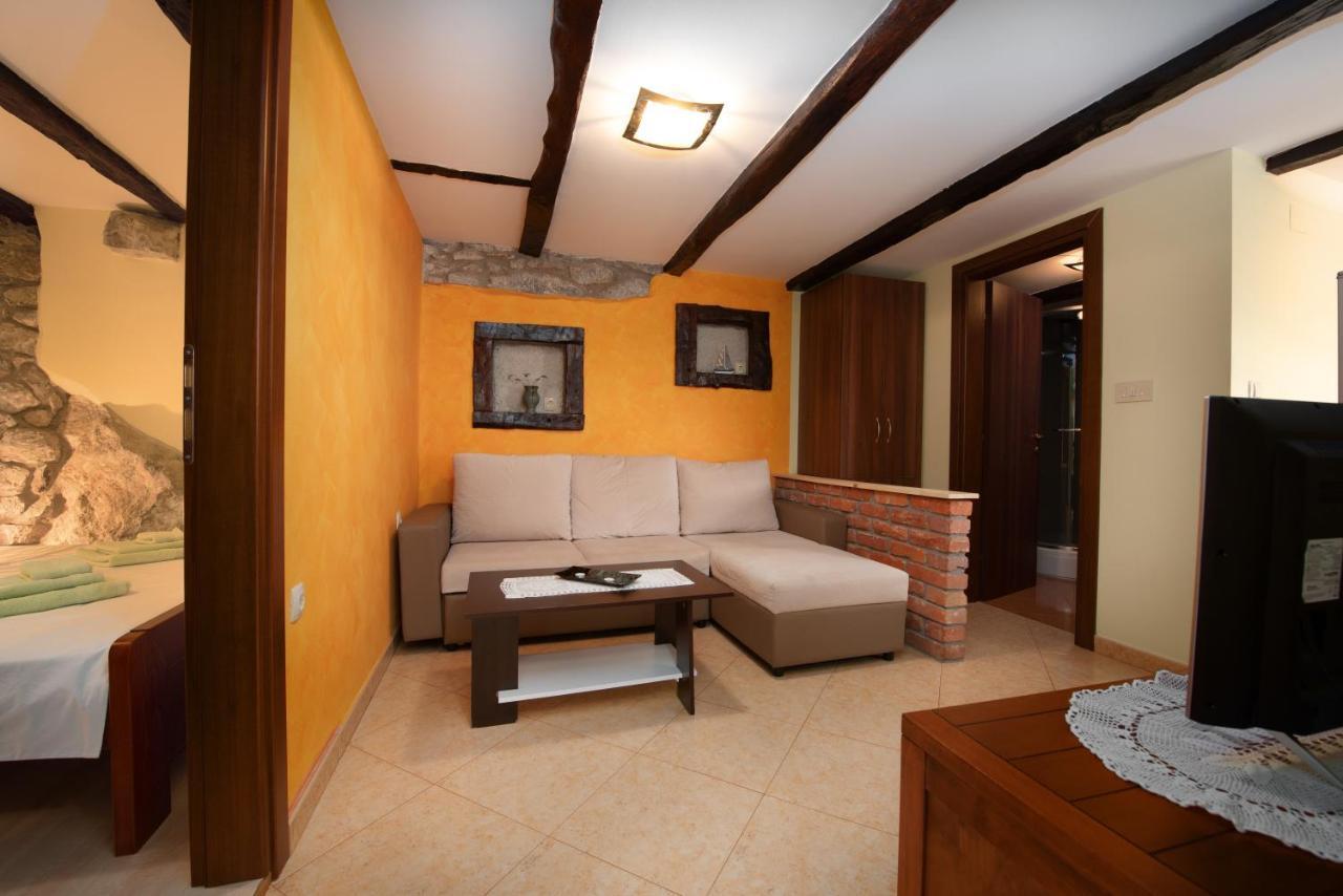 Sea View Apartment With Garden Near Opatija Veprinac Kültér fotó